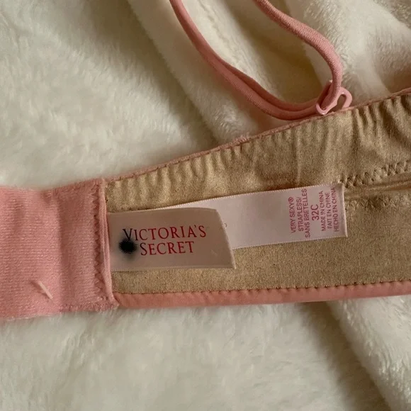 Victoria’s Secret Very Sexy Strapless Pink Crystal Embellished Bra - Picture 8 of 10